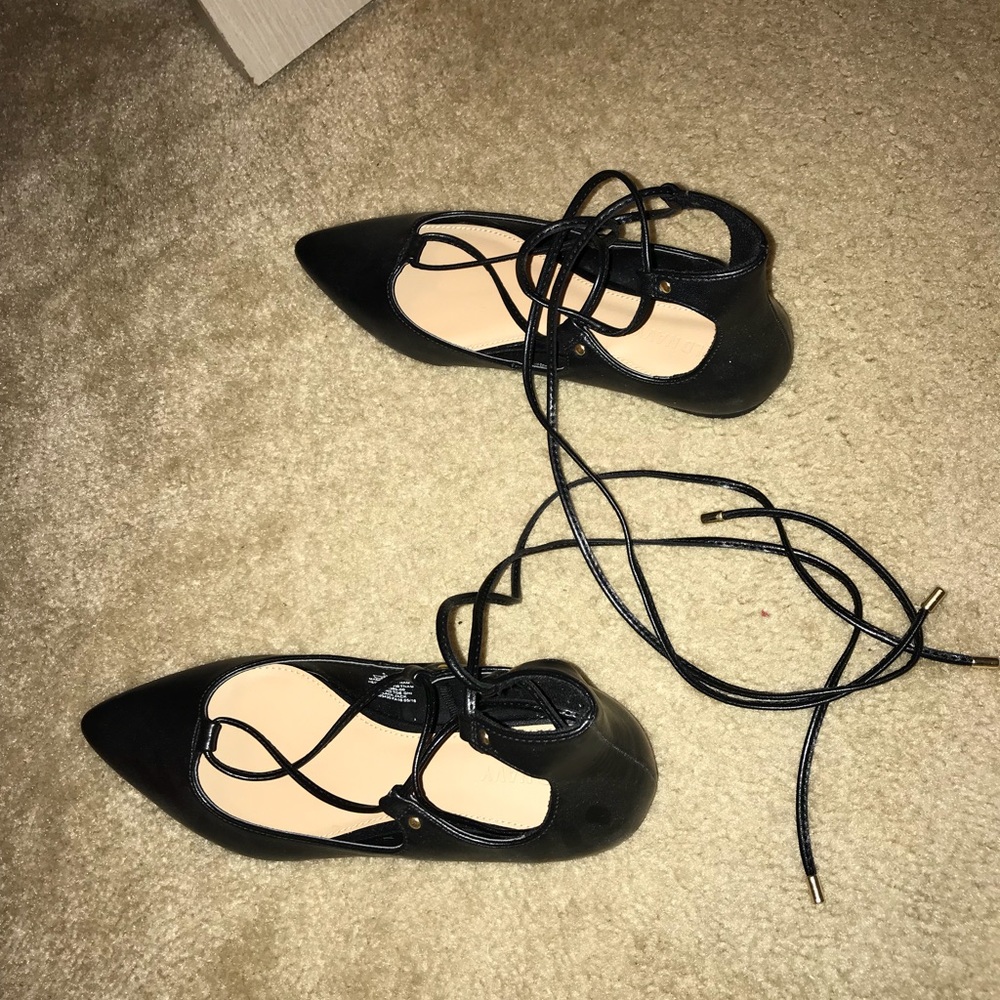 Pointed toe flats